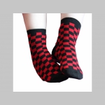 SKA šachovnica, červenočierne ponožky unisex,  materiál 95%polyester 5% elastan  univerzálna veľkosť 35-42
